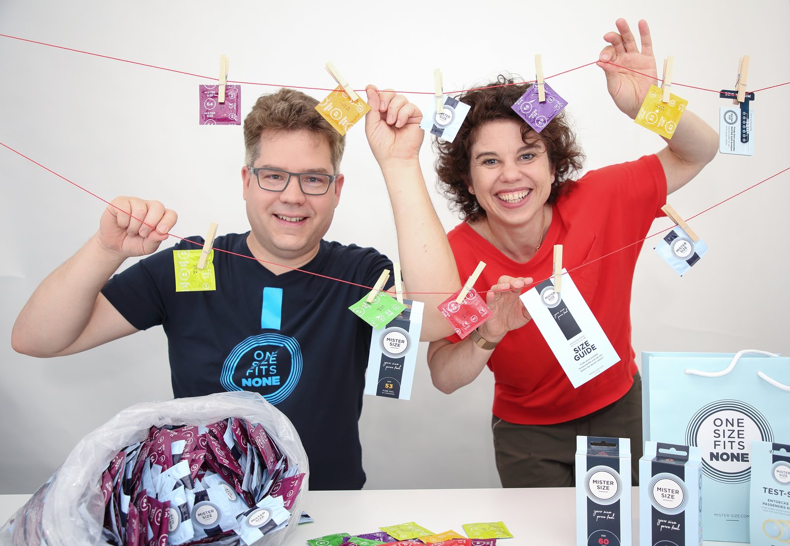Jan en Eva Krause Managing Directors van Vinergy GmbH met Mister Size condooms